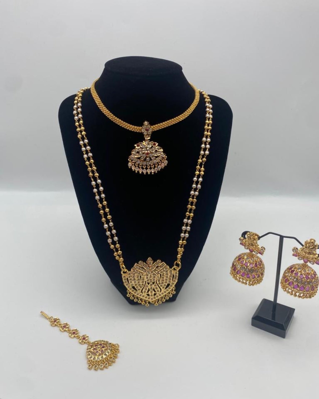 Gold Atyal & Pathakum Bridal set