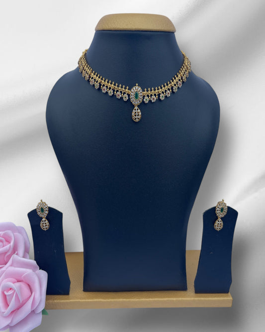 Opulent Tradition Choker Set