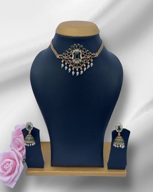 Emerald Elegance Gold Choker Set