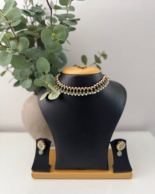 Elegant Light Green Choker Set