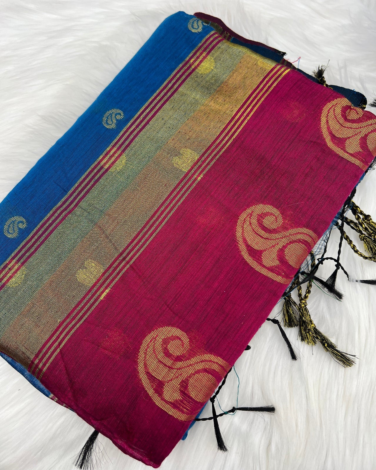 Red Saree with Mango Motifs and Contrasting Blue Border