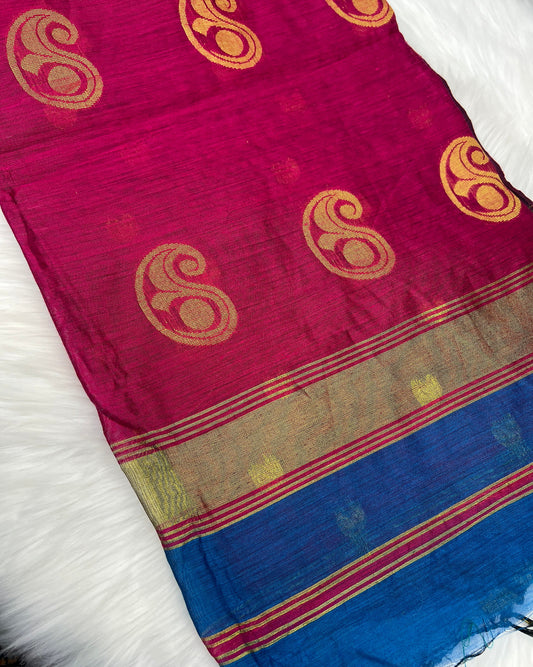 Red Saree with Mango Motifs and Contrasting Blue Border