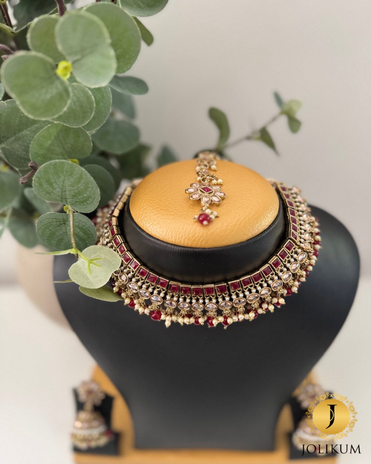 Red Choker Set