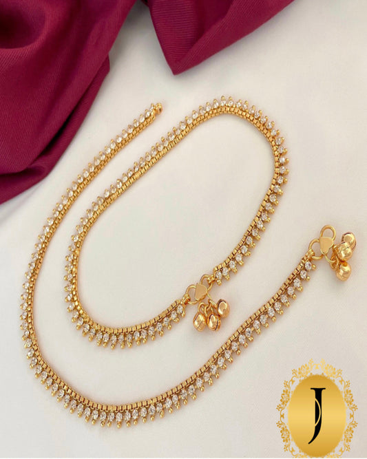 Radiant Gold Anklet with Sparkling White Stones