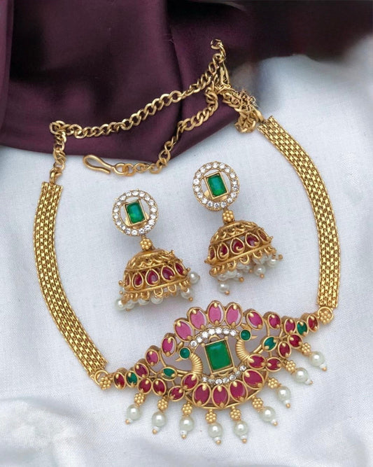 Gold Choker With Earring (RED)